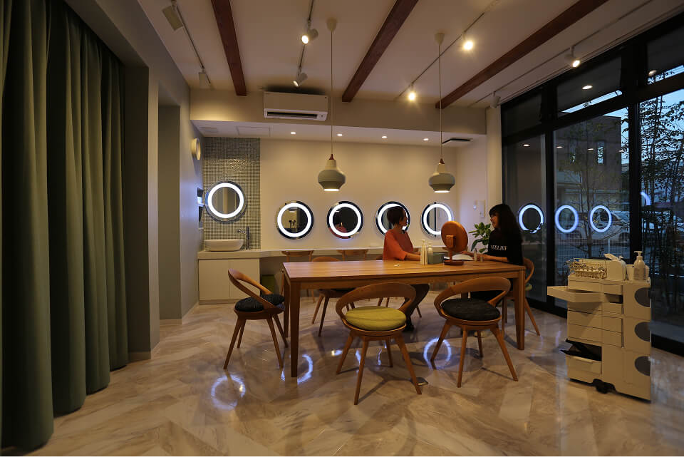 デザインは決まったが、物件の契約で家主と揉めてしまった。